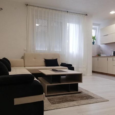Apartman Gosto โมสตาร์ ภายนอก รูปภาพ